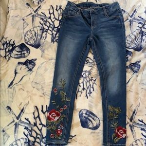 Girls jeans 🌹